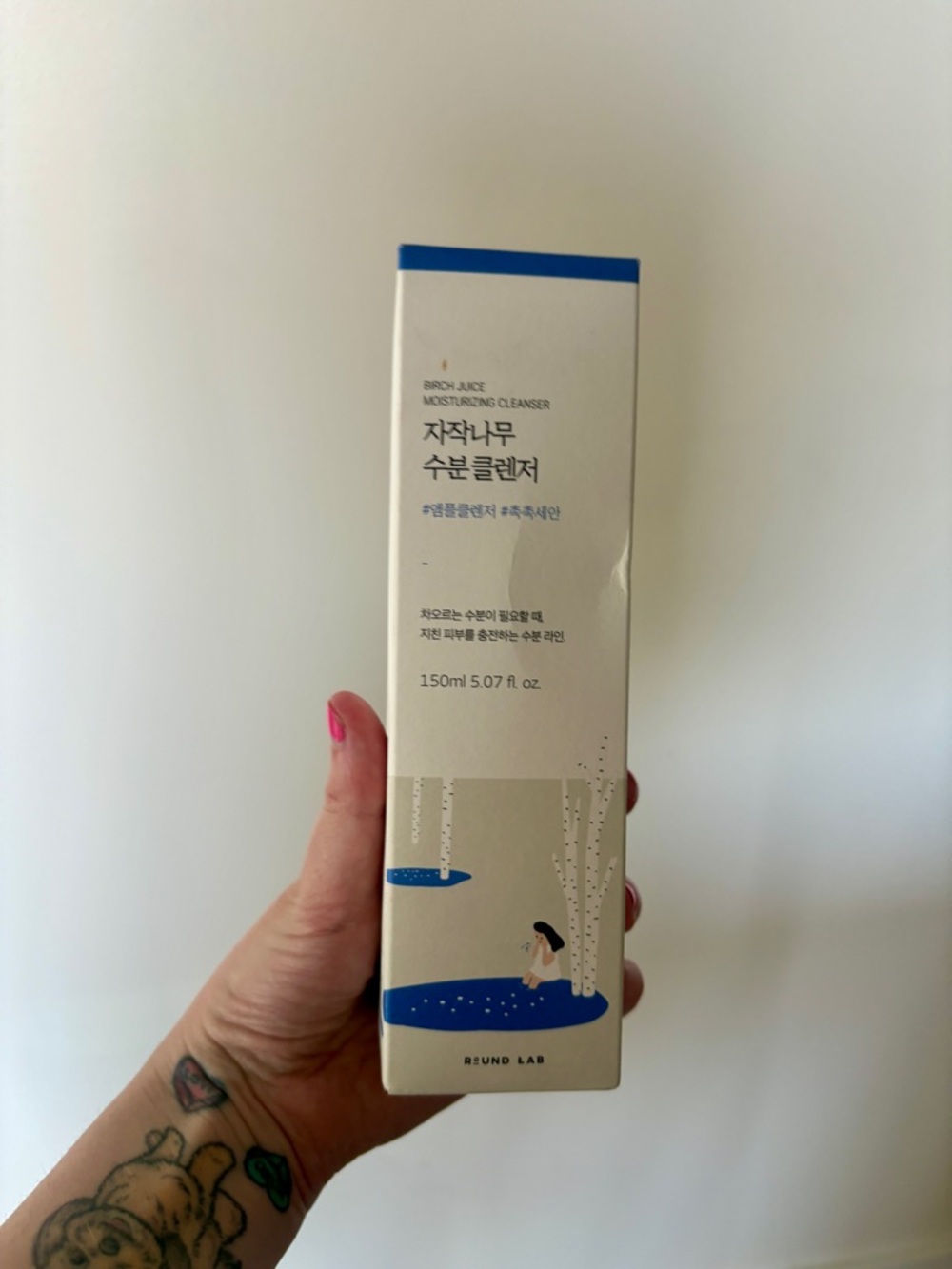 Round Lab Birch Juice Moisturizing facial Cleanser